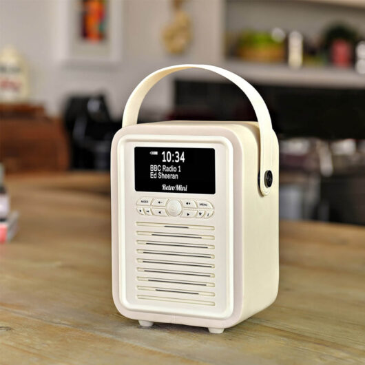Retro Mini Dab Radio Cream