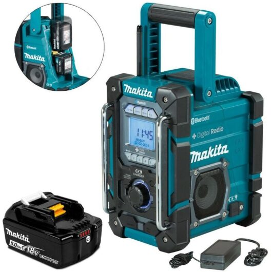 DMR301 Digital dab Built in Charger Site Radio dab Bluetooth & 18v BL1850 - Makita